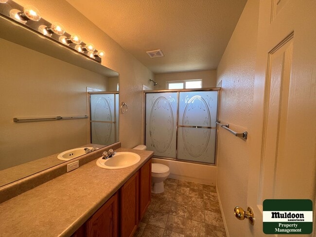 Photo - Stunning 3  Bedroom Home with lots of space and a beautiful fenced back yard -