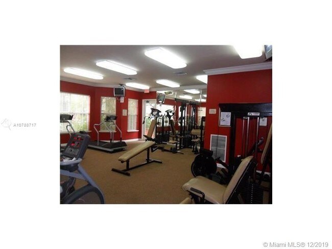 Building Photo - 5056 Lantana Rd