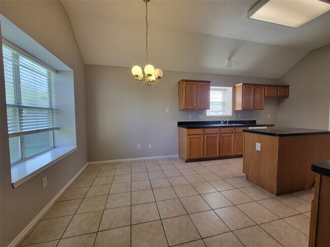 Building Photo - 1020 Parkwood Trail