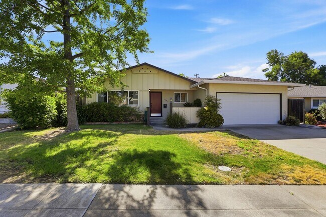 Foto del edificio - Wow! What a Great Home! Available Now!