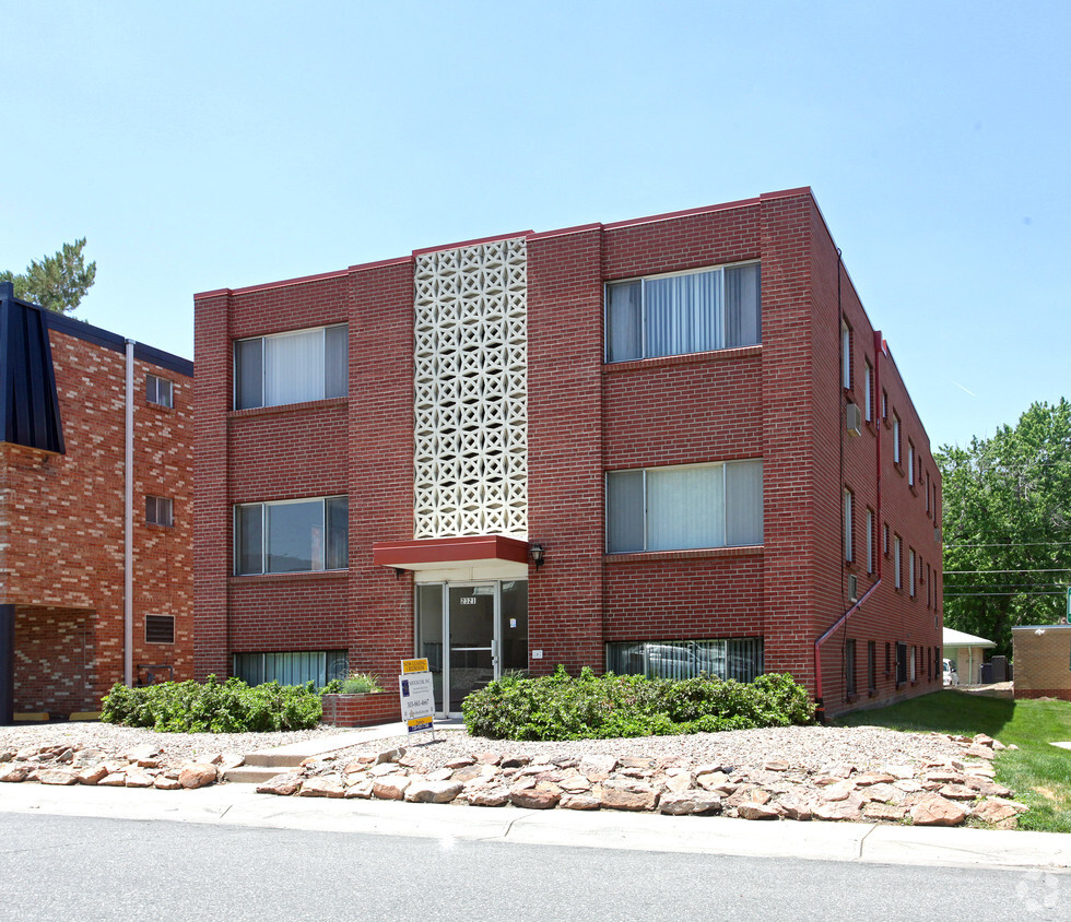 Building Photo - The Griffin Apartments