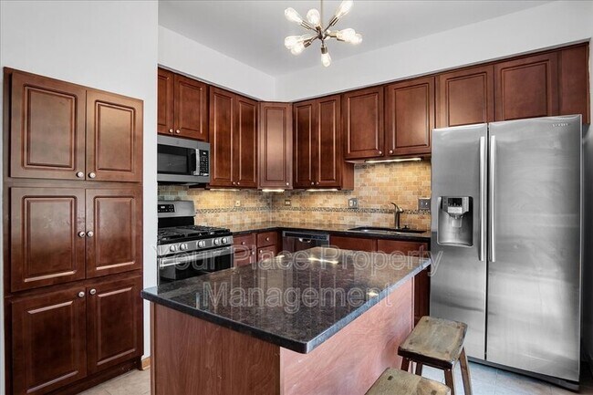 Building Photo - 2812 Troon Dr