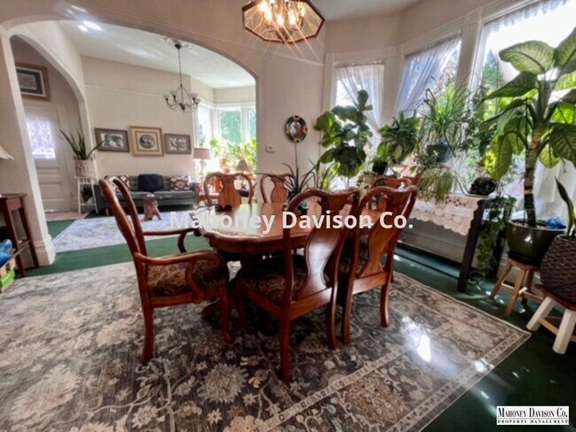 Building Photo - Queen Anne Victorian 5 bdr/3 ba to include...