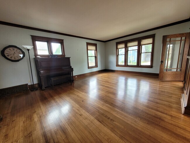 Foto del edificio - 1009 N Oneida St