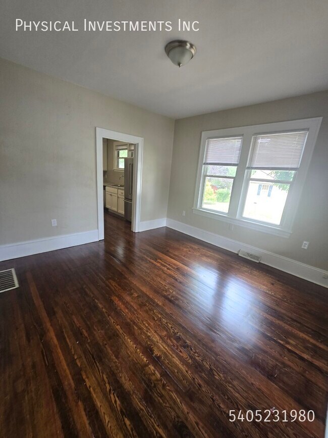 Foto del edificio - 1547 Riverdale Rd SE