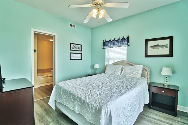 Foto del edificio - 3401 N Ocean Blvd