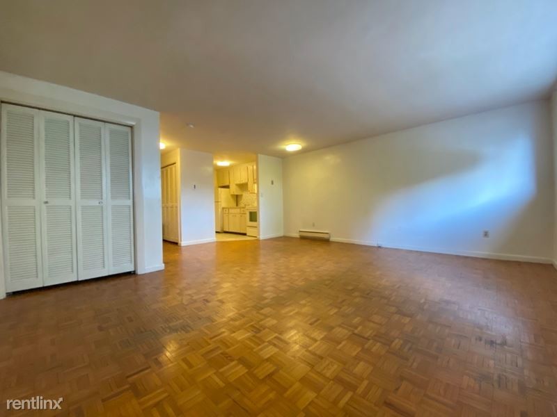 525 Talbot Ave, Boston, MA 02124 Room for Rent in Boston, MA