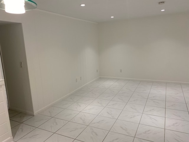 Building Photo - 255 Sunrise Dr