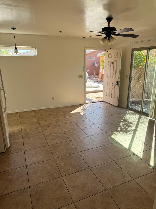 Building Photo - 1291 Vaquero Dr