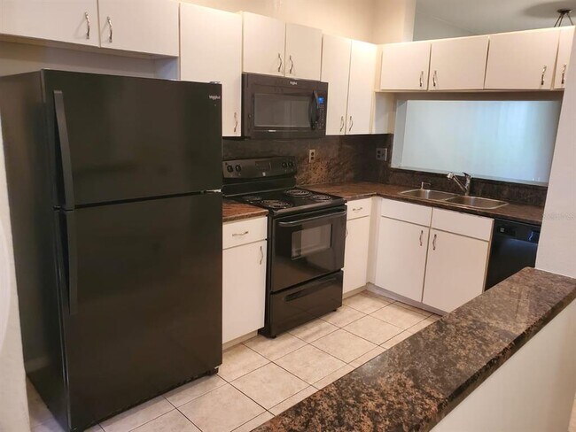 Building Photo - 1251 Redondo Way