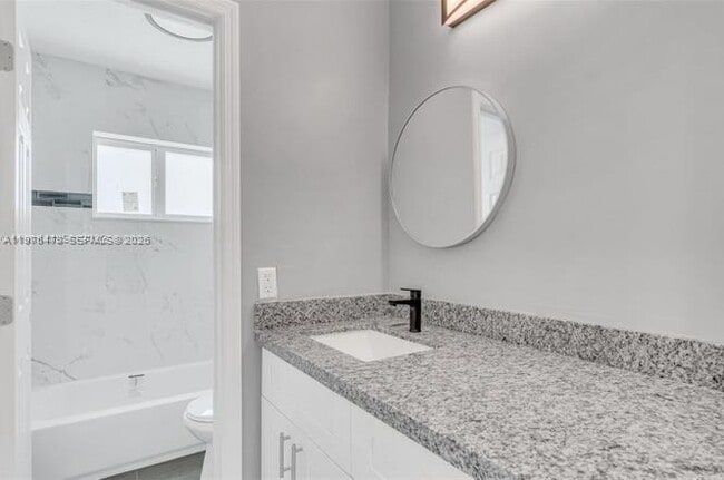 Building Photo - 1120 NW 184th Dr