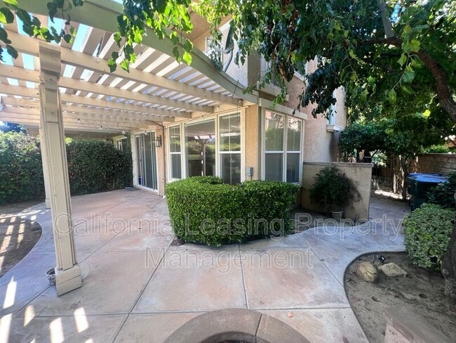 Building Photo - 25526 Via Ventana