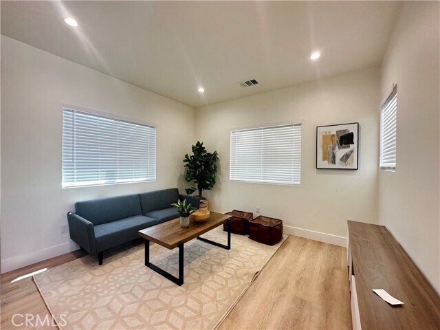 Building Photo - 10126 Pua Dr