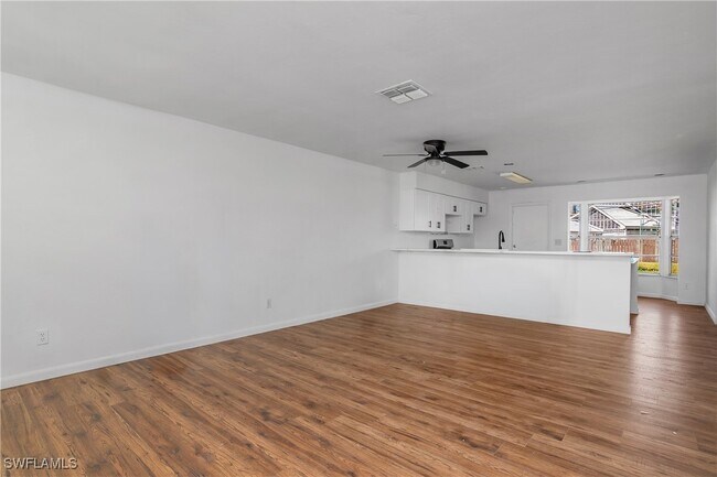 Foto del edificio - 1143 Joel Blvd