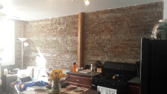Foto del edificio - 2039 N Western Ave