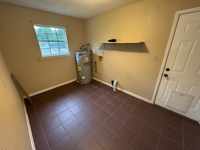 Foto del edificio - Navarre Home for rent!