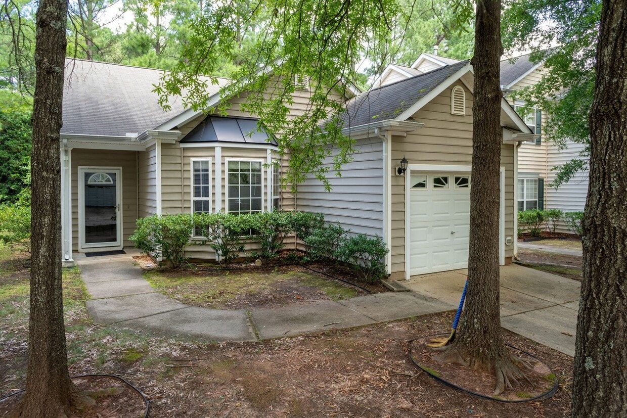 Photo - 1017 Red Hat Lane