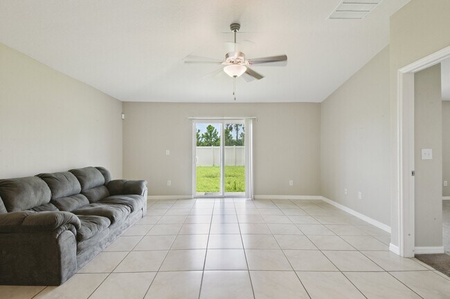 Building Photo - 5436 Blue Azure Dr