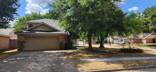 Foto del edificio - 15902 Oak Mountain Dr