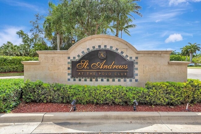 Foto del edificio - 11760 St Andrews Place