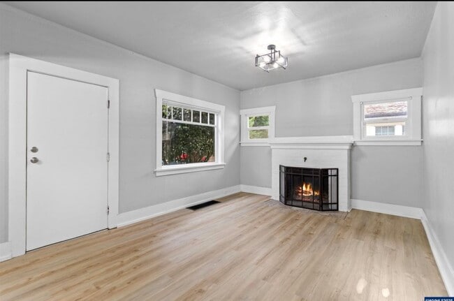 Building Photo - 7225 N Lombard St