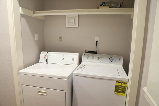 Building Photo - 2515 Arbor St