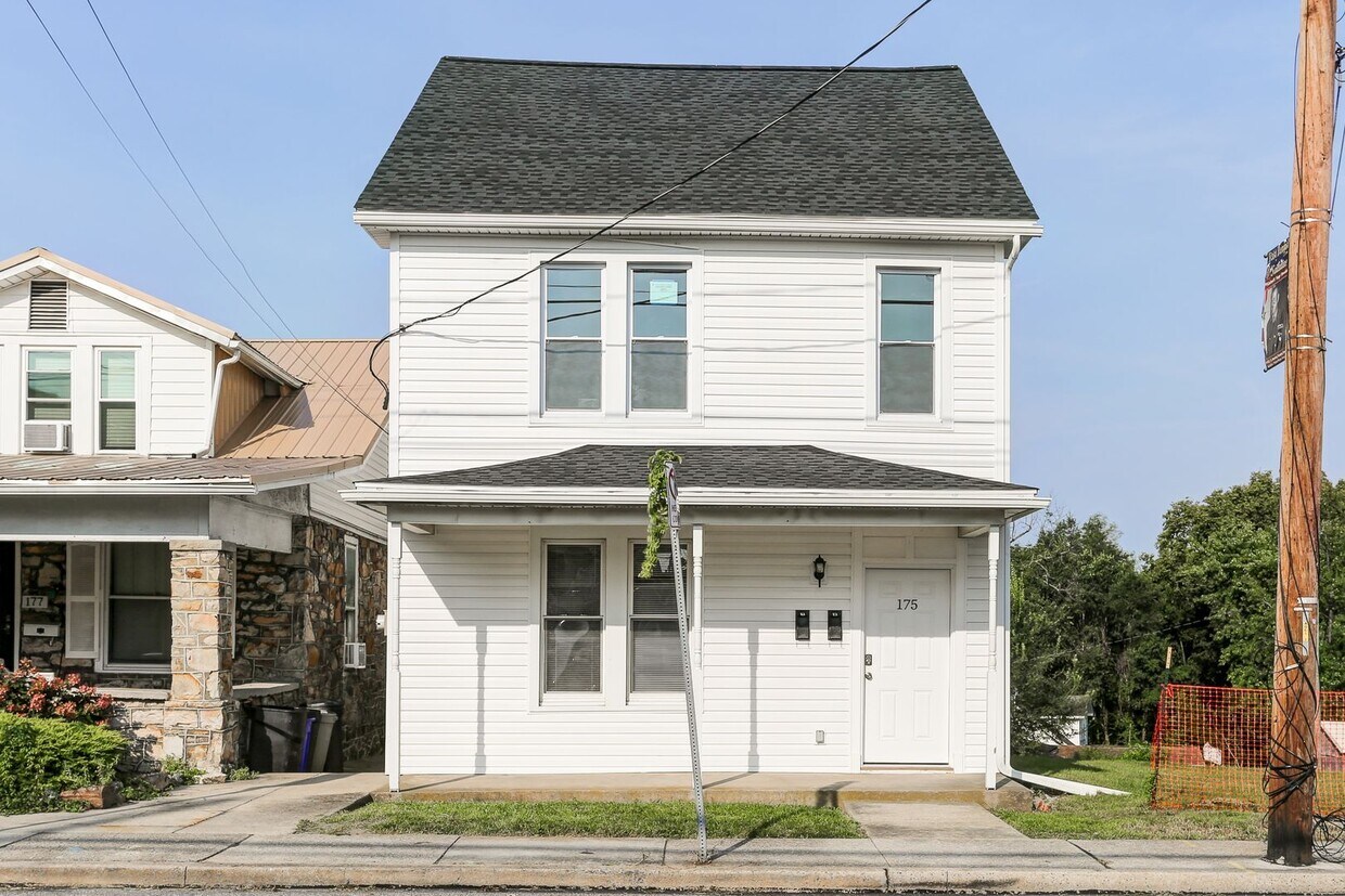 Primary Photo - 175 S Enola Dr