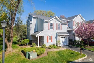 Building Photo - 1 Bridge Pointe Dr