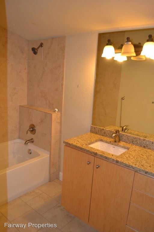 Foto del edificio - 1107 W 22nd 1/2 St