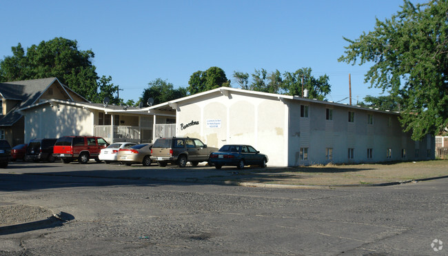 Building Photo - Yakima 16-plex Apts