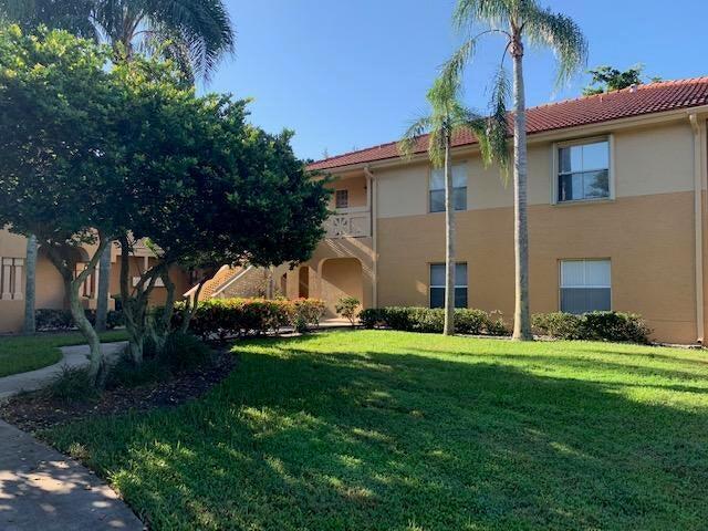 Foto del edificio - 4831 Via Palm Lakes