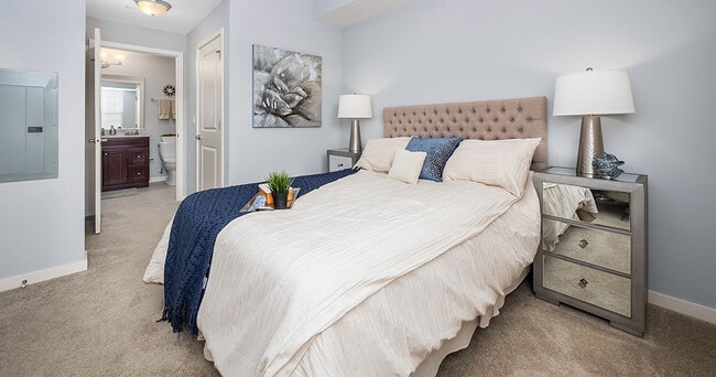 Building Photo - The Residences of Orland Park Crossing