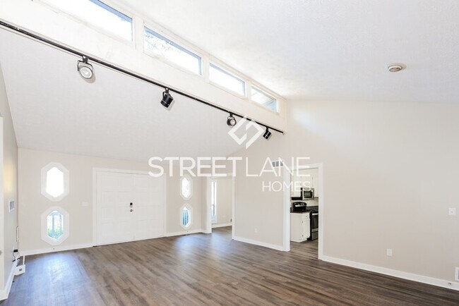 Building Photo - Charming 3 Bedroom in Woodstock!