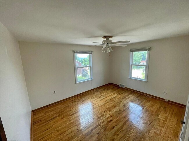 Foto del edificio - Updated 2 bed 1 bath apartment!