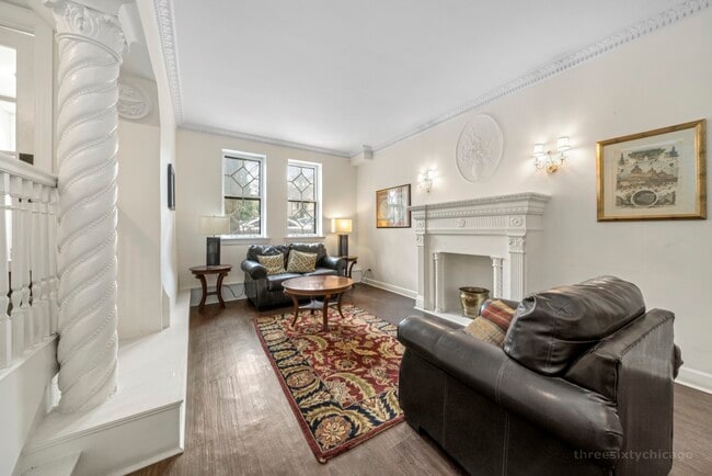 Building Photo - 2124 N Hudson Ave