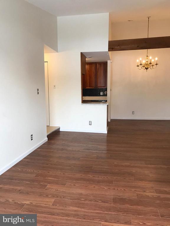 Foto del edificio - 13105 Wonderland Way