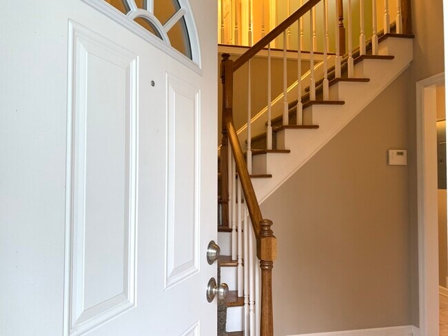 Foto del edificio - Well Maintained Diamond!