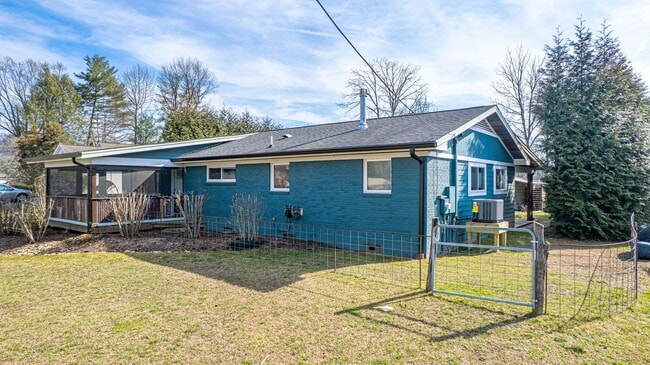 Photo - Close to Hike/Bike Path House