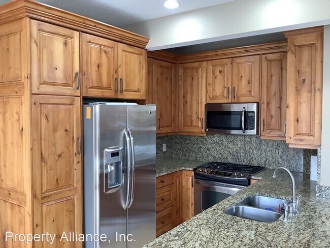Building Photo - 3 br, 3 bath House - 1054 Lincoln Lane