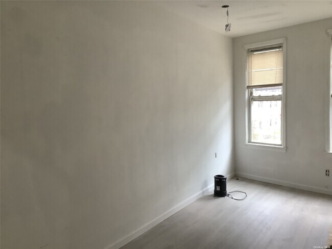 Building Photo - 91-08 Liberty Ave