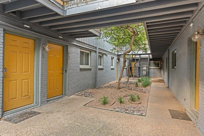 Foto del edificio - 3815 Guadalupe St