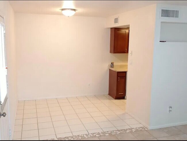 Foto del edificio - 600 S Dobson Rd