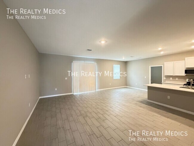 Foto del edificio - 5096 SW 154 Loop
