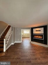 Building Photo - 210 Wabash Ave