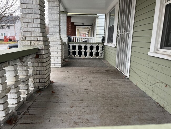 Building Photo - 12022 Griffing Ave