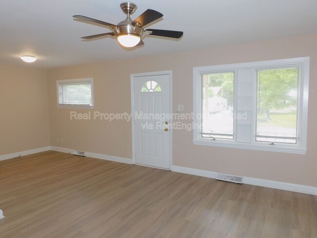 Building Photo - 915 Idlewood Dr