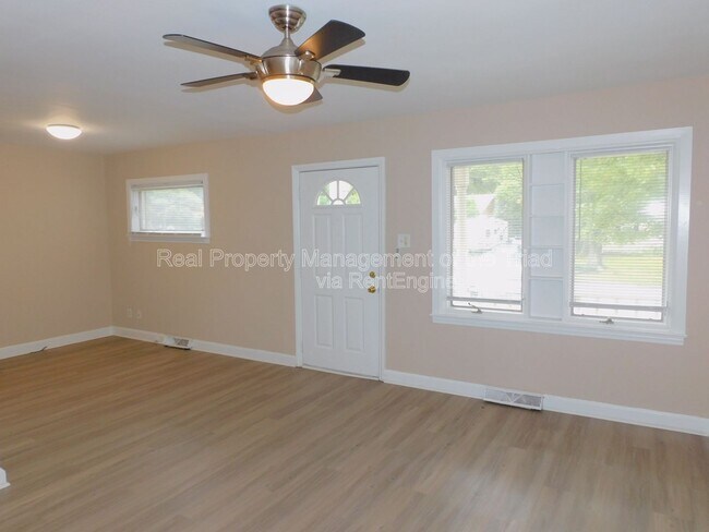 Foto del edificio - 915 Idlewood Dr