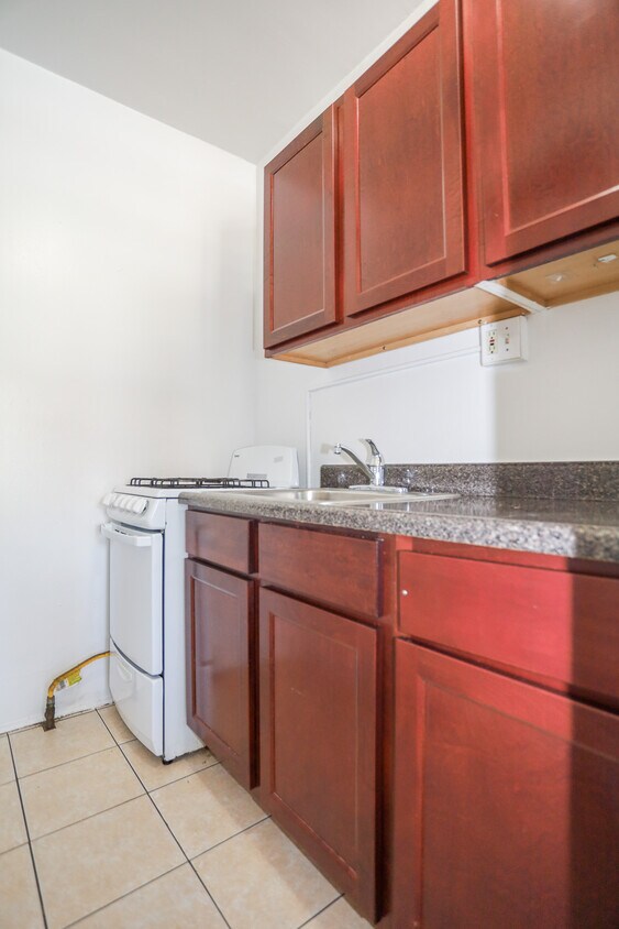 Foto principal - 4821 N Kimball Ave