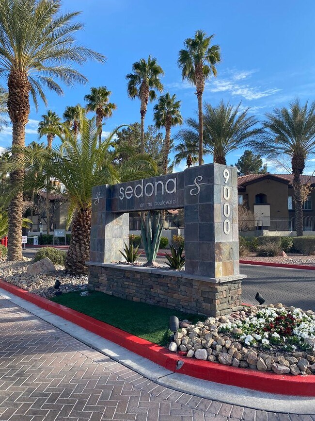 Building Photo - AMERICANA Property Mgmt - 1 Bedroom Condo in SEDONA, South end of The Strip