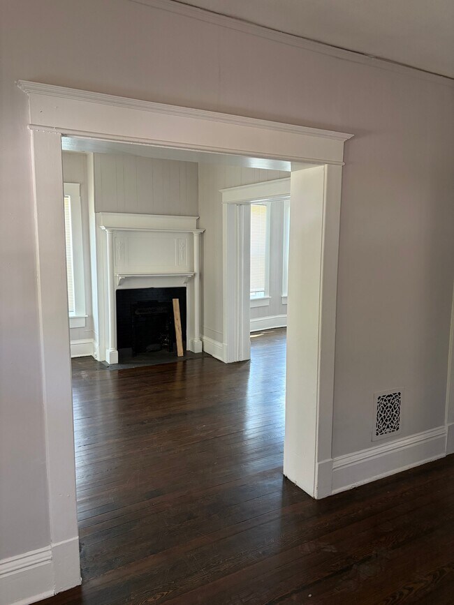 Foto del edificio - 2624 Montgall Ave